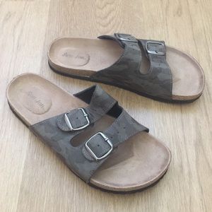 Ron Jon Camo Sandals, Size 7 (Men’s)